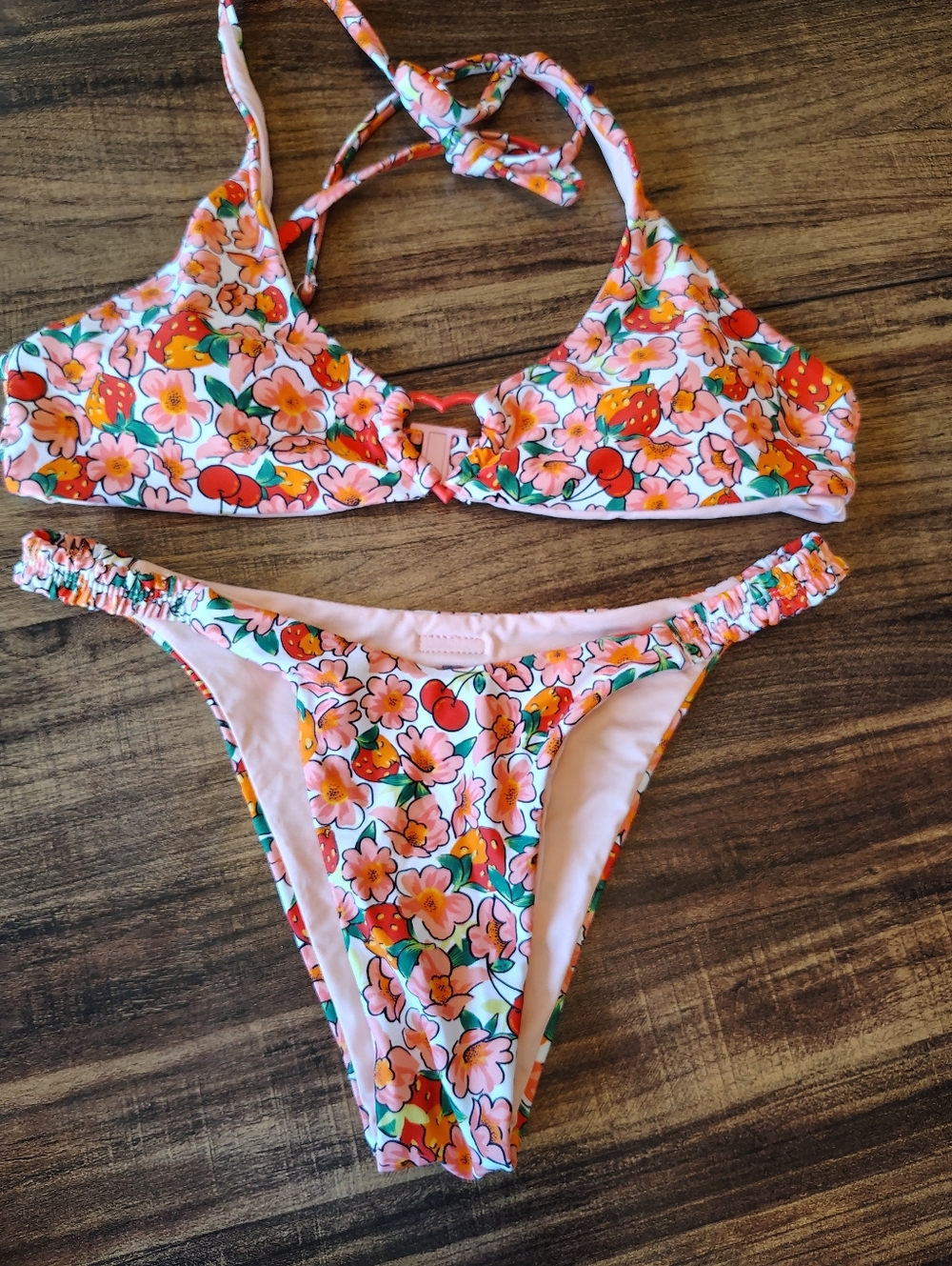 Blackbough Swim Women’s Pink Bikini Set Size Ruffles Summer Cherry 🍒 M